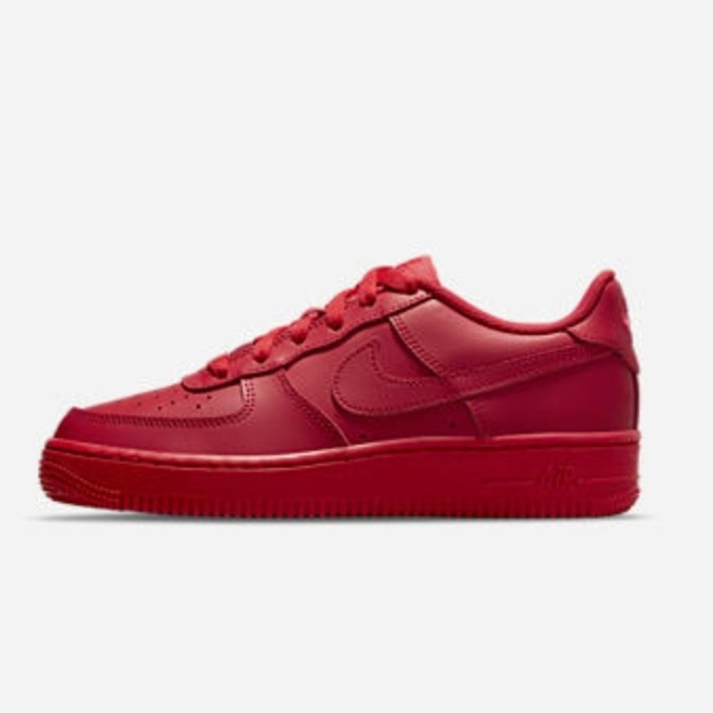Nike Air Force 1 LV8